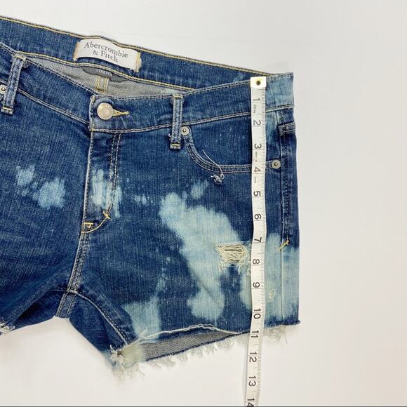 Abercrombie & Fitch Bleached Cut Off Shorts - Picture 8 of 8
